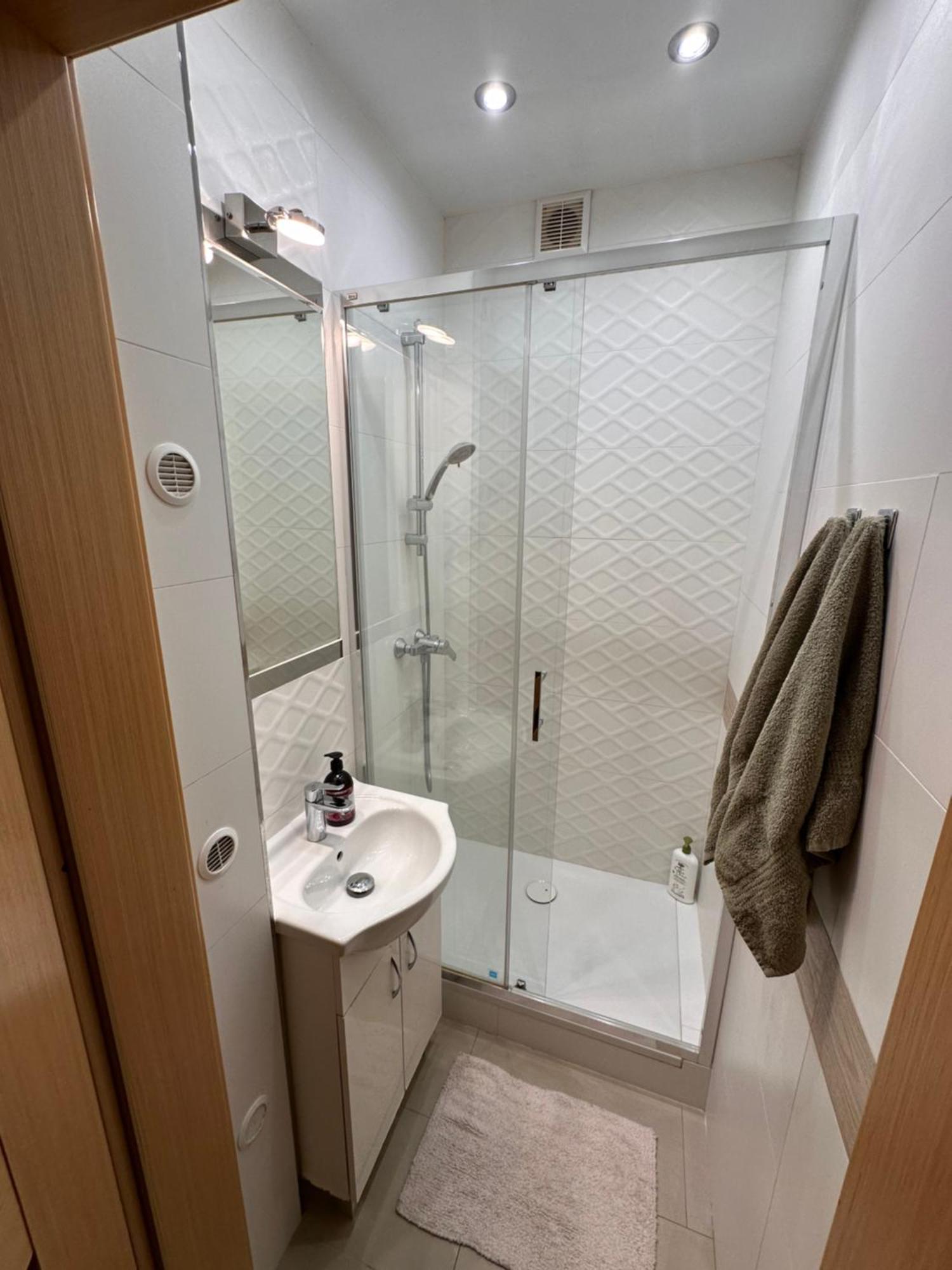 Africa Apartment Warsaw Ngoại thất bức ảnh